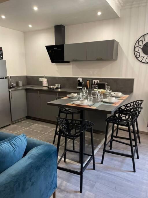 Apartament Cocon De Charline - Charme Et Elegance Dans Le Centre Montauban Zewnętrze zdjęcie